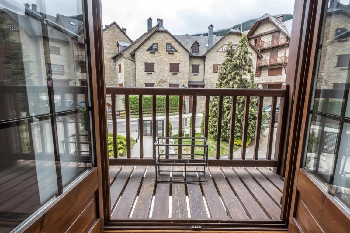 Vielha XV Aparthotel Buitenkant foto